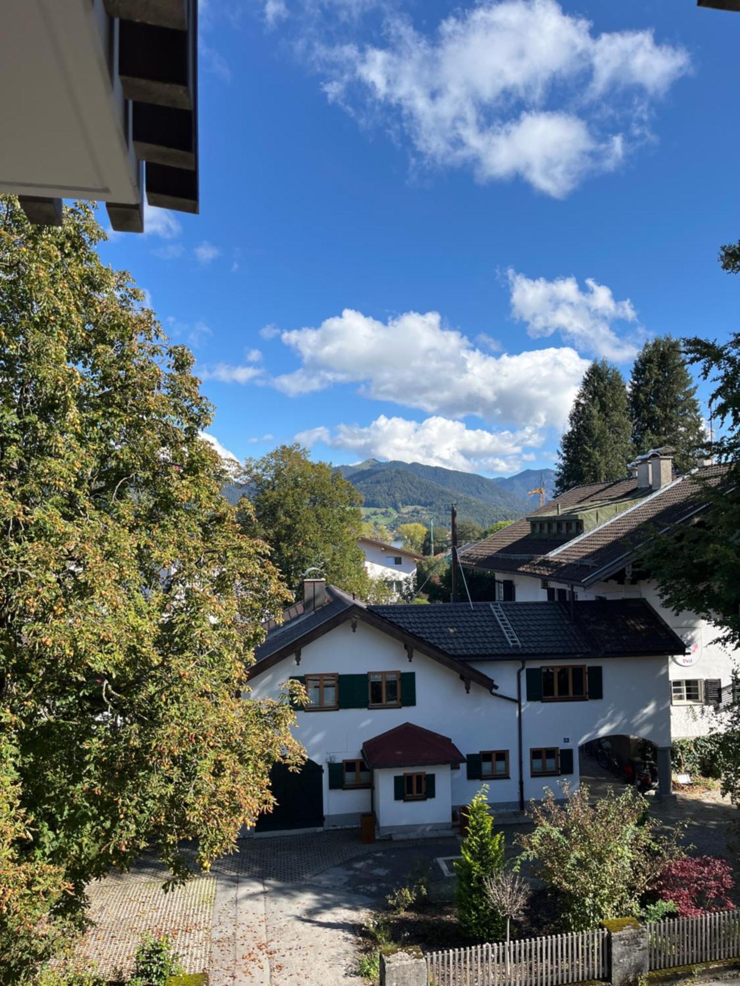 Wunderschoenes 4 Zimmer Apartment Mit Seeblick Bad Wiessee Bagian luar foto